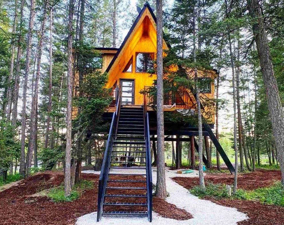 Tranquil Treehouse In Montana_Hotels Above Par