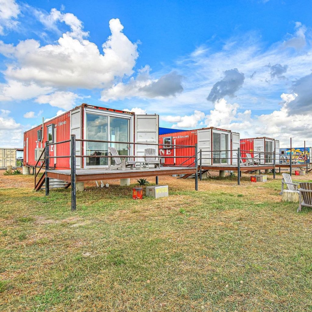 Flophouze Shipping Container Hotel (Round Top, Texas):