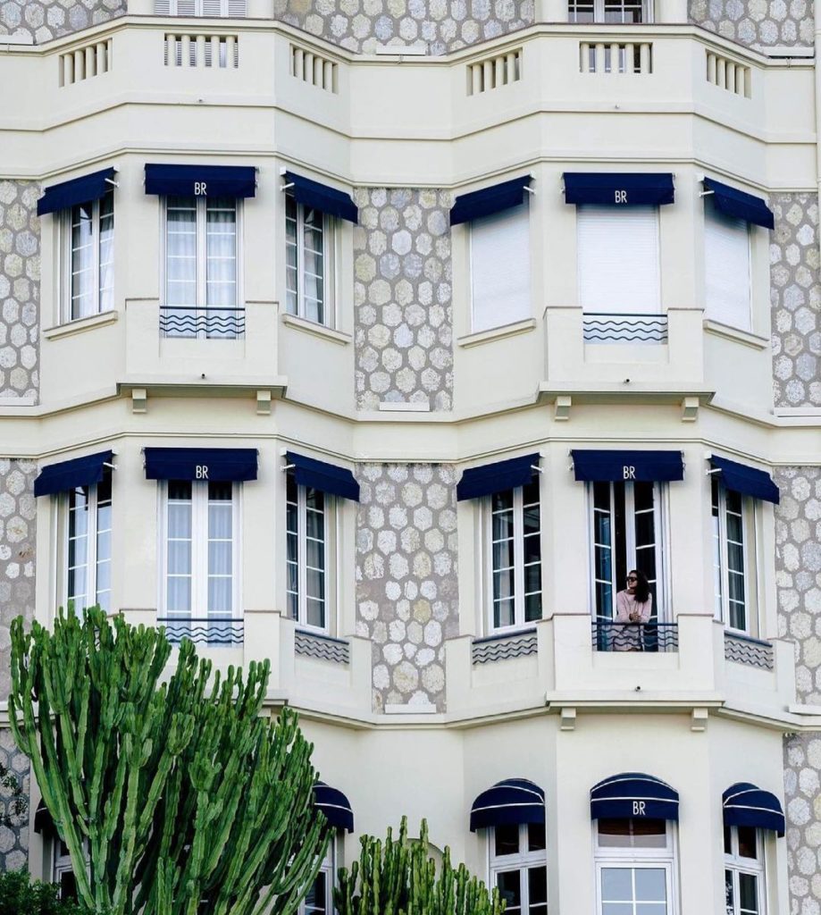 Hotel Belles Rives (Anitbes, France):