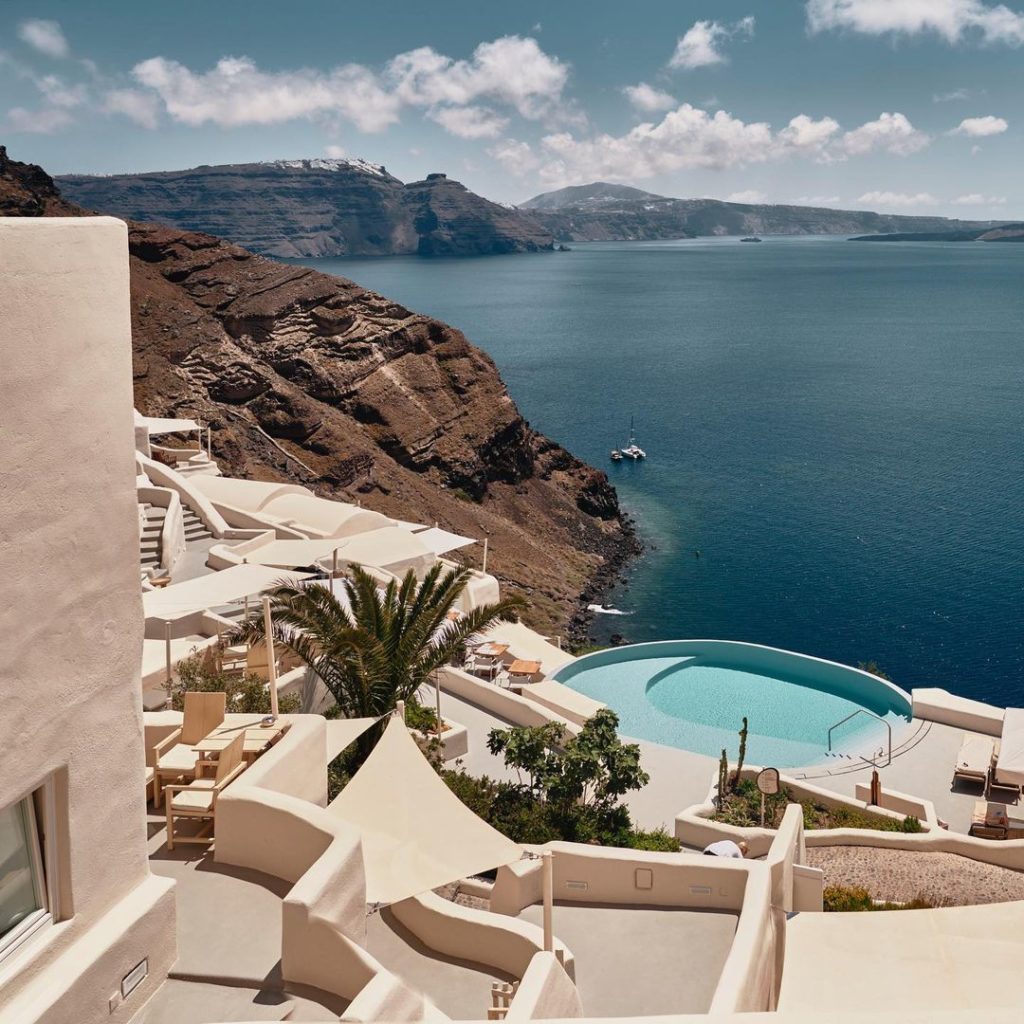 Mystique Hotel (@Mystique_Hotel) – Santorini, Greece