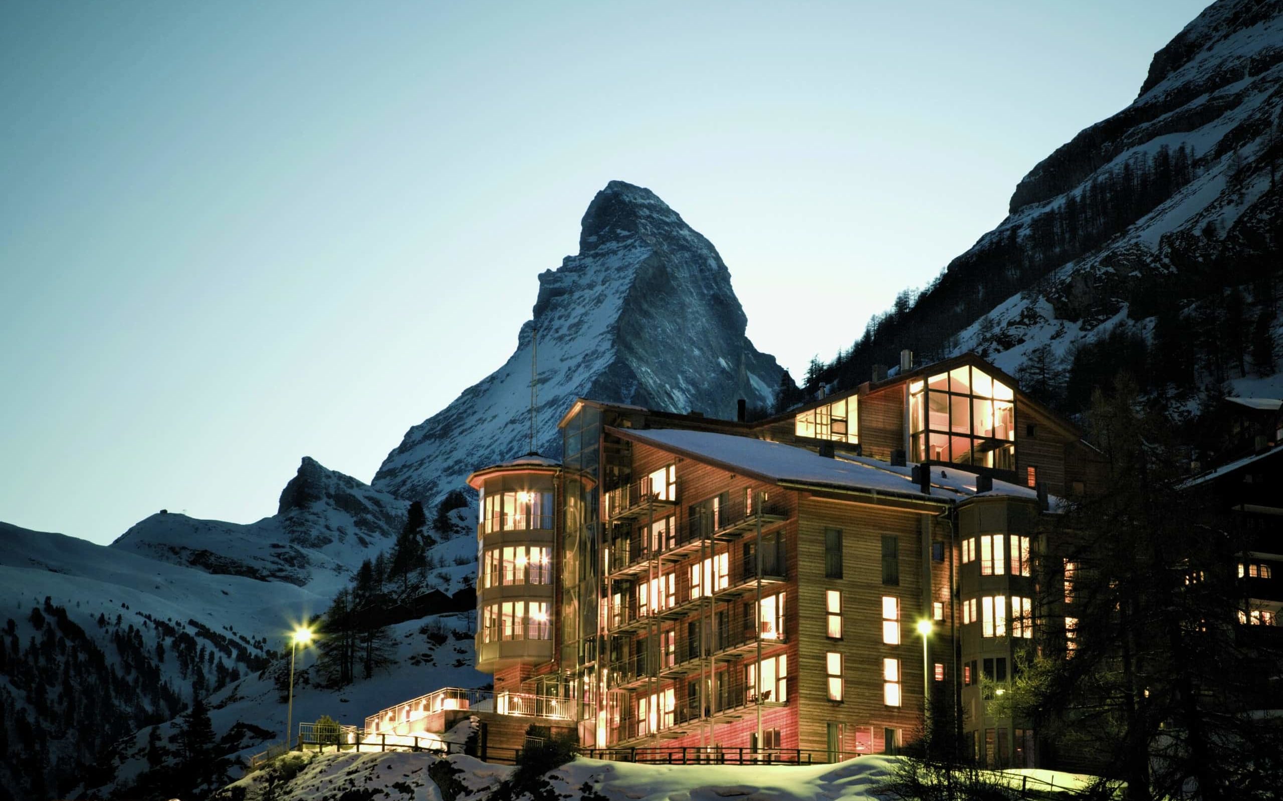 This Sleek Zermatt Hotel Boasts Views of the Matterhorn