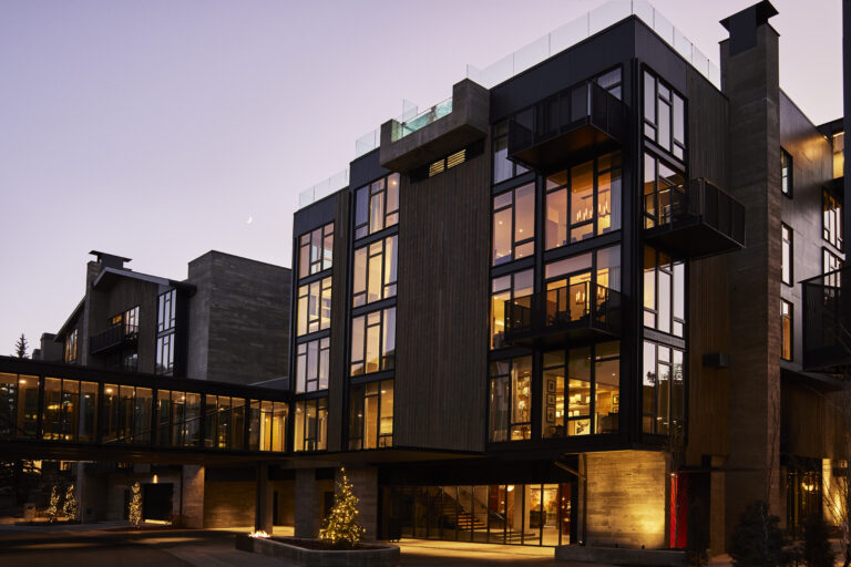 Modern Meets Historic At This Mountainside Auberge Hotel In Park City   THUMBNAIL 8 768x512 