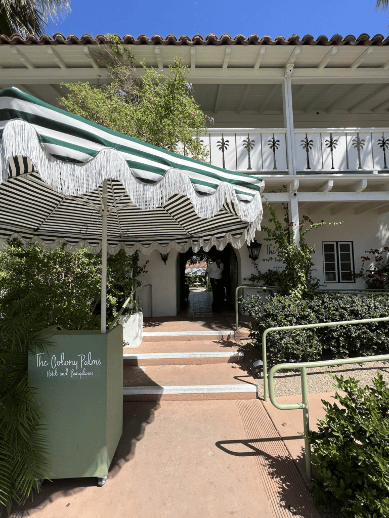 The Colony Palms Hotel & Bungalows patio