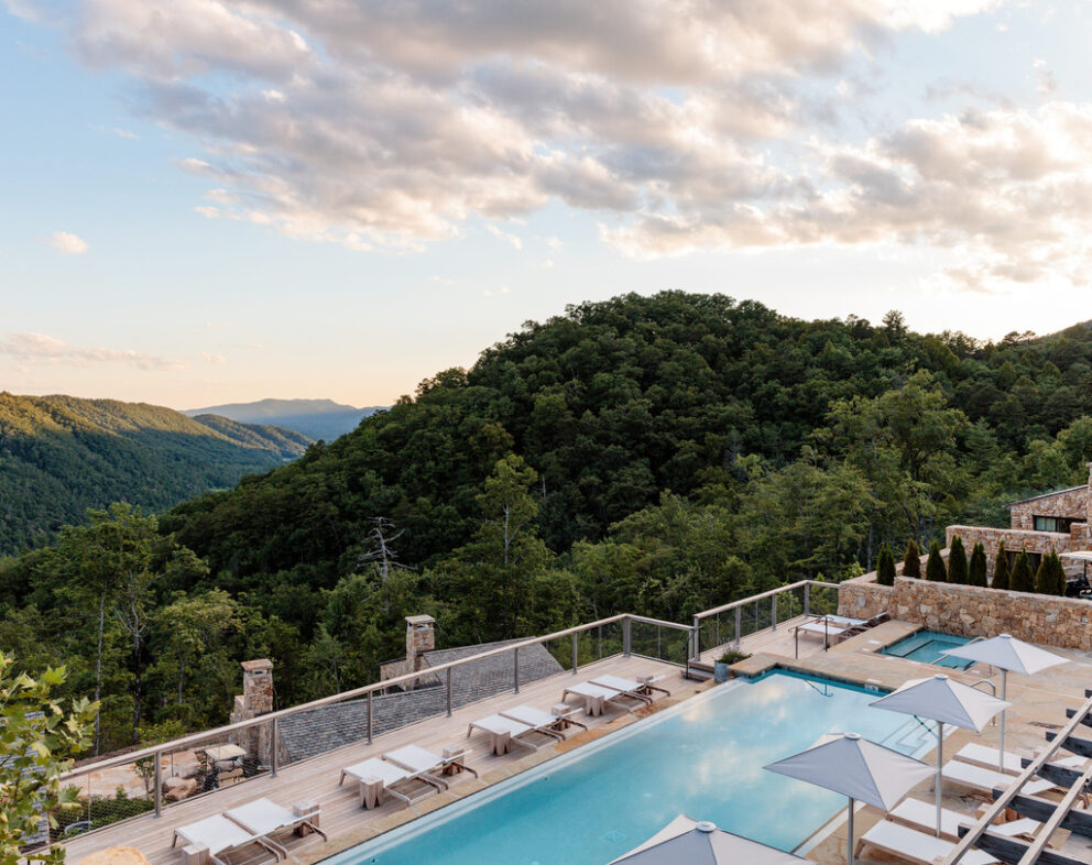 Blackberry Mountain Hotel outdoor pool lookout