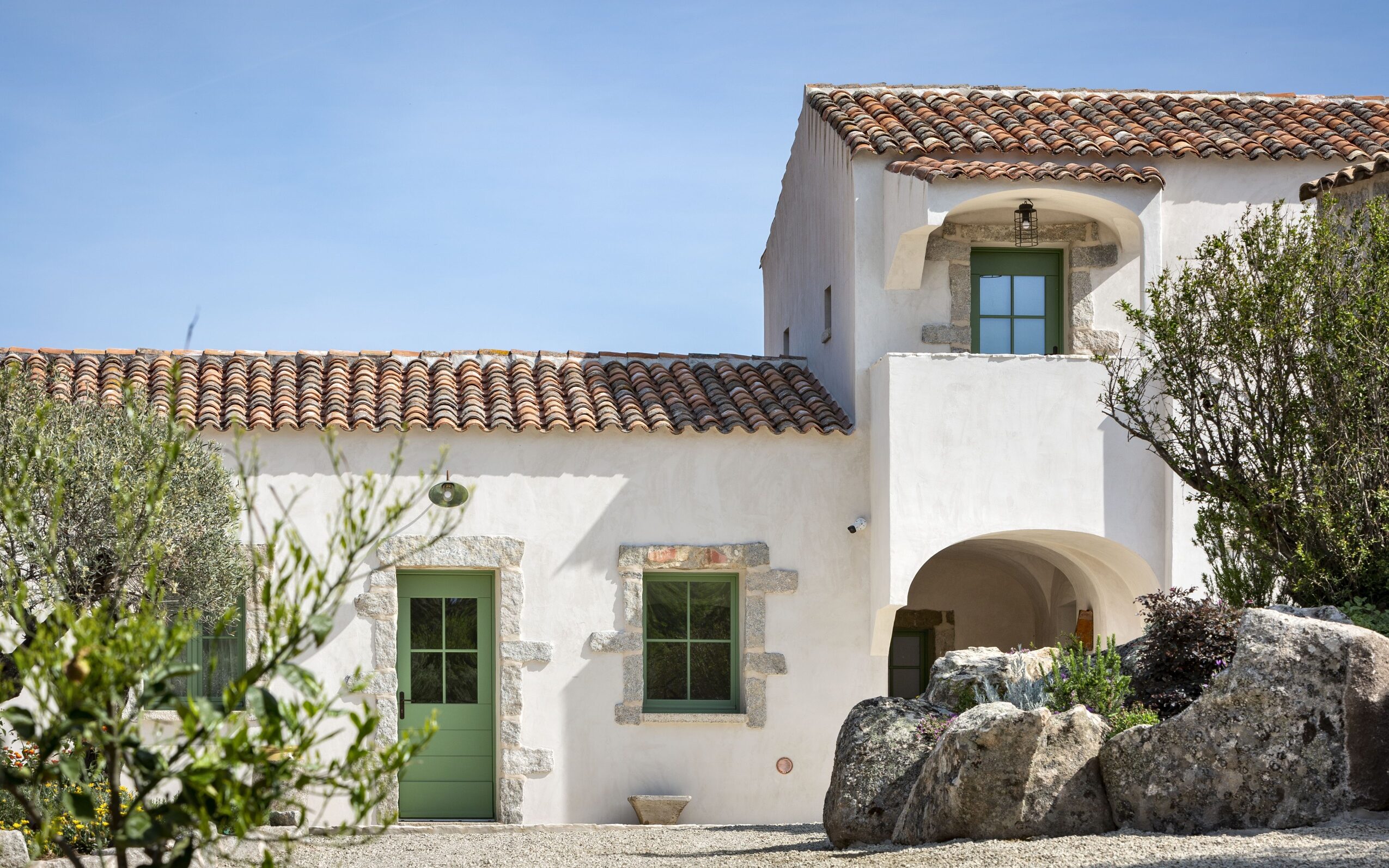 A Stazzo Retreat Built into Sardinian Ruins Sits a Stone’s Throw from the Costa Smeralda