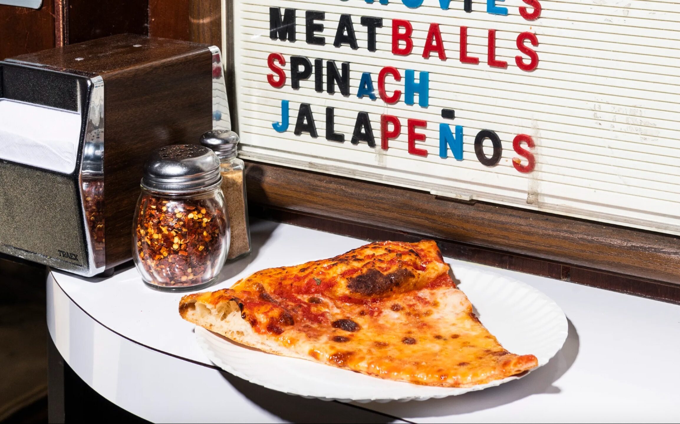 The Hotels Above Par Guide to New York City’s Must-Try Pizzerias
