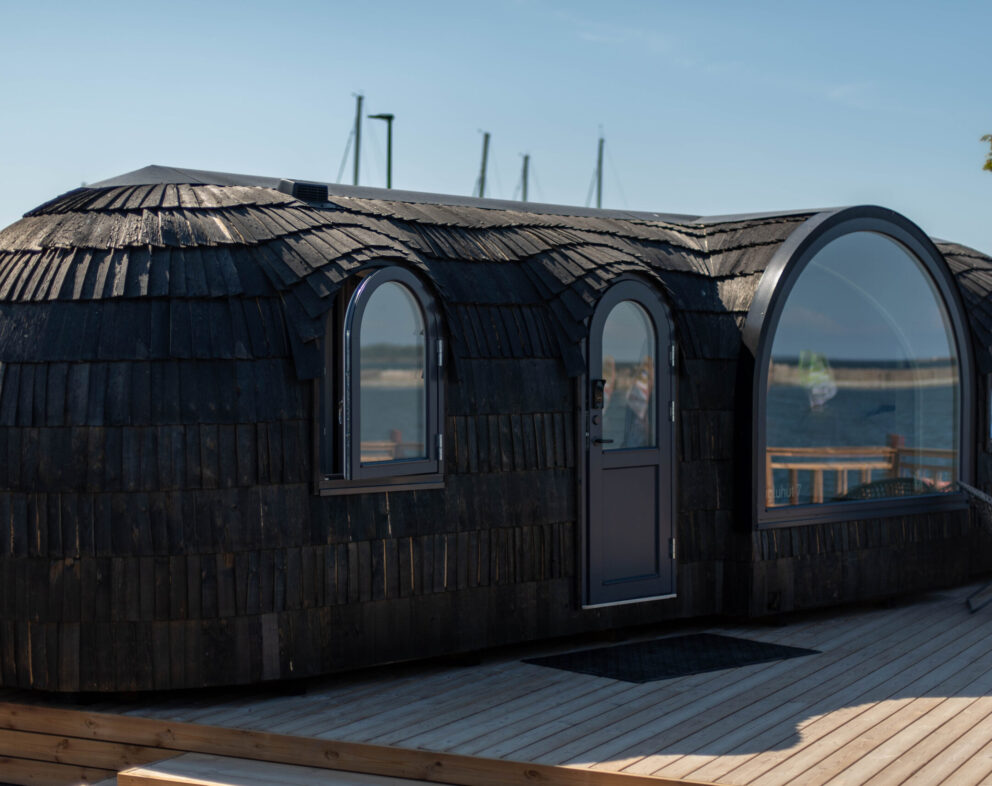Iglucraft-cabin-in-Noblessner by Marten-Vaher