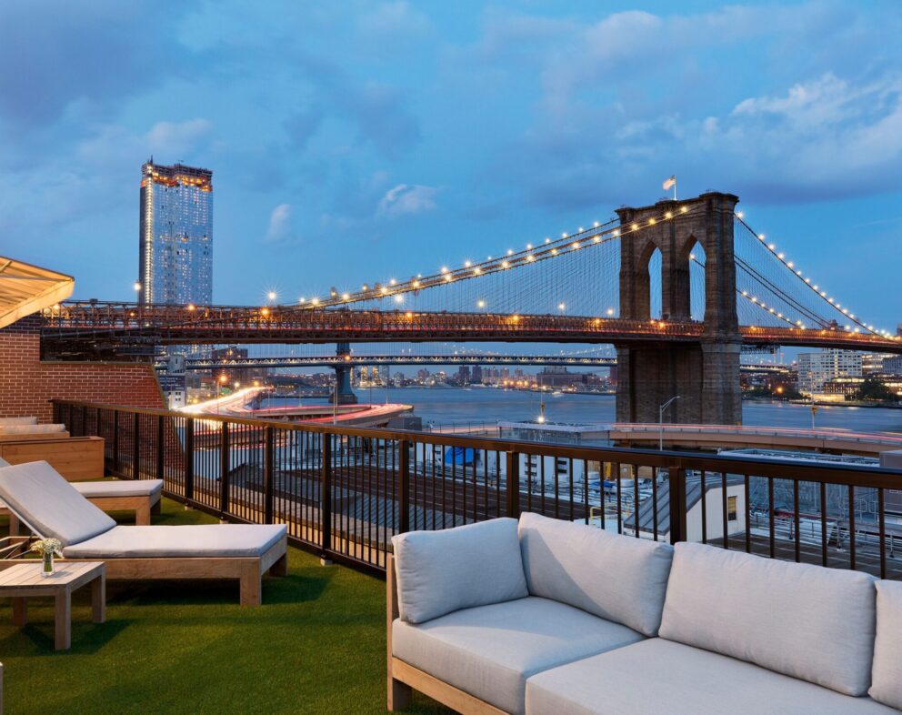 33 Seaport Hotel Terrace-Brooklyn-Bridge-View
