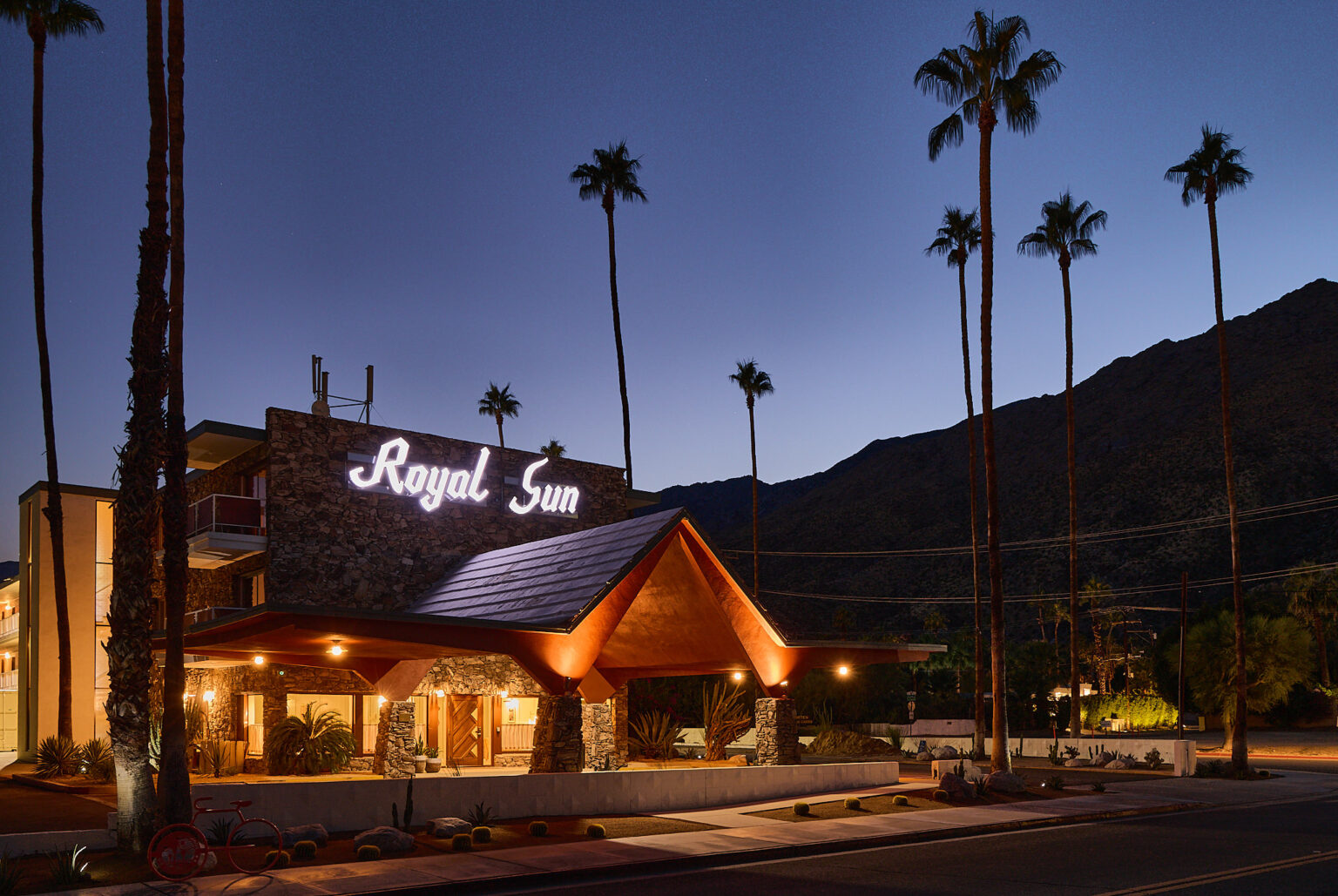 The Living Is Good at Palm Springs’ Newest Boutique Hotel - Hotels ...