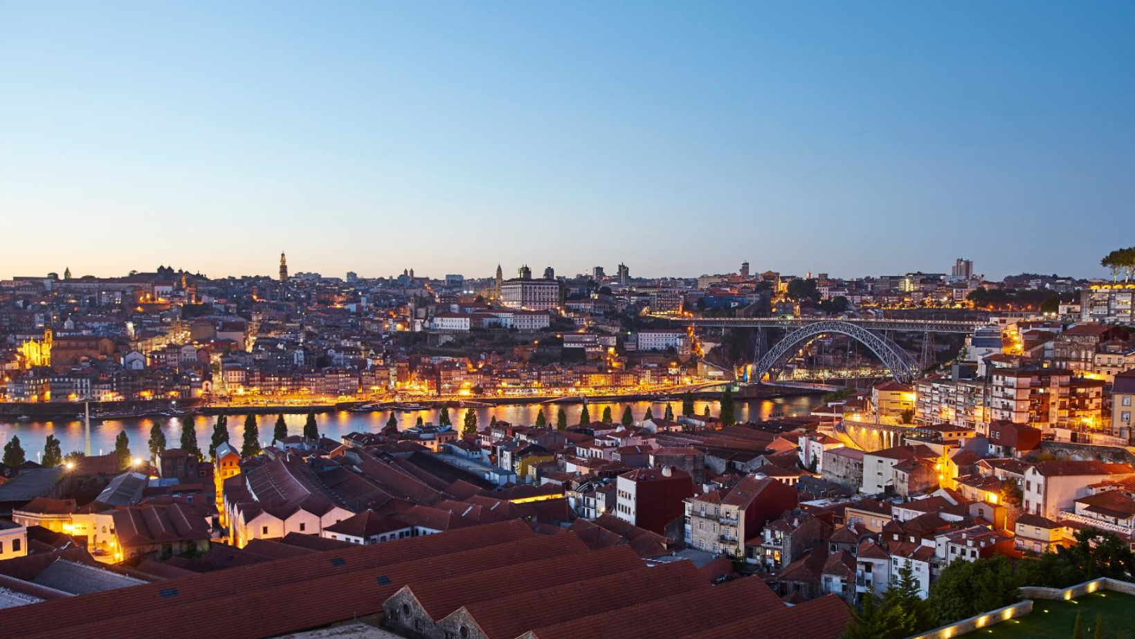 Tudo o que precisa de saber sobre a região vinícola do Vau em Portugal – os hotéis acima