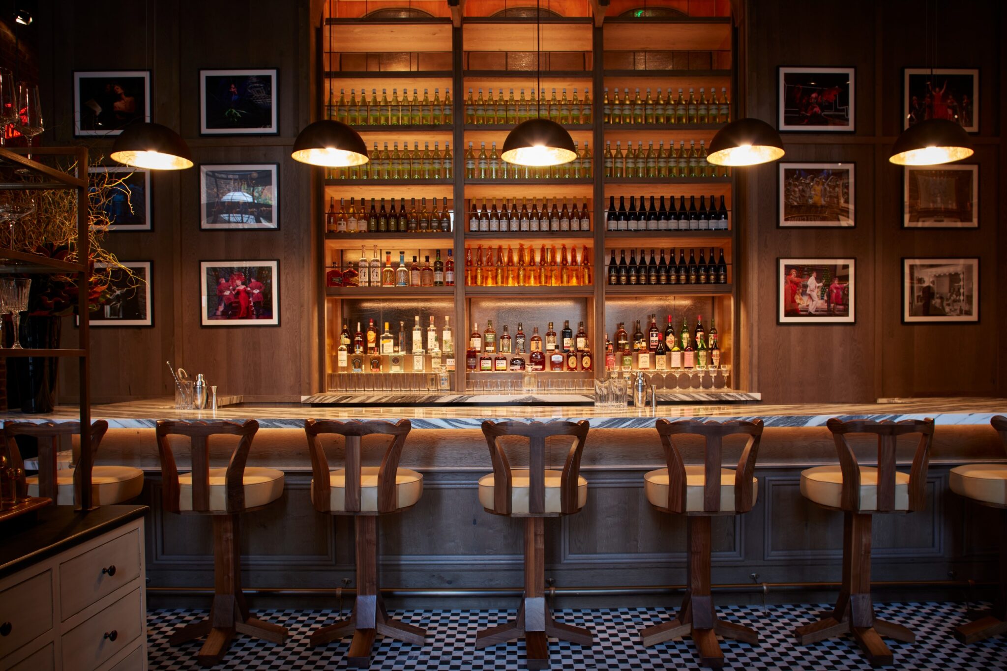 This Swanky Cocktail Haven in Midtown Manhattan Hosts the USA’s Largest Vermouth Collection