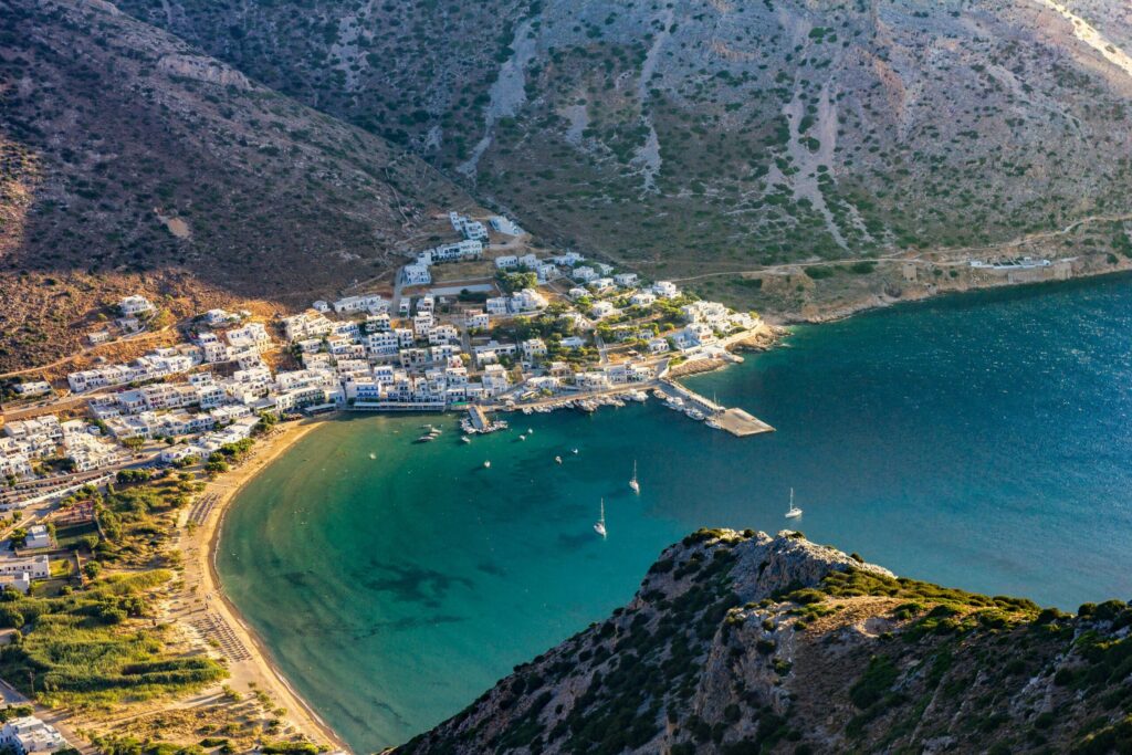 Essential Dos and Don'ts for Planning Your Dream Greek Island Getaway